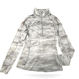 Under Armour  Mock Neck Grey And Black  1/2 Zip Shirt Women Size S/M